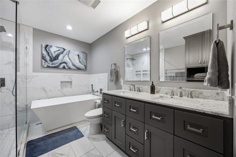65 Turner Circle North Liberty IA 52317