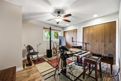 65 Turner Circle North Liberty IA 52317