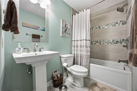 65 Turner Circle North Liberty IA 52317