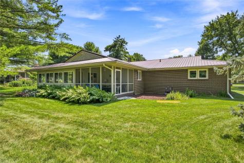 65 Turner Circle North Liberty IA 52317