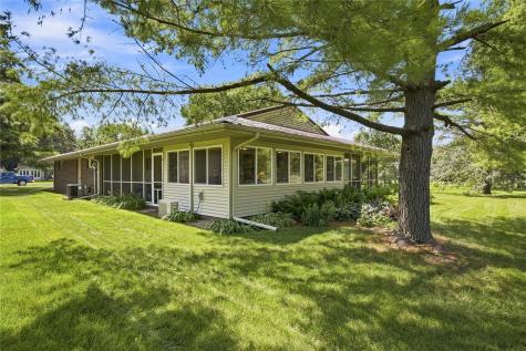 65 Turner Circle North Liberty IA 52317