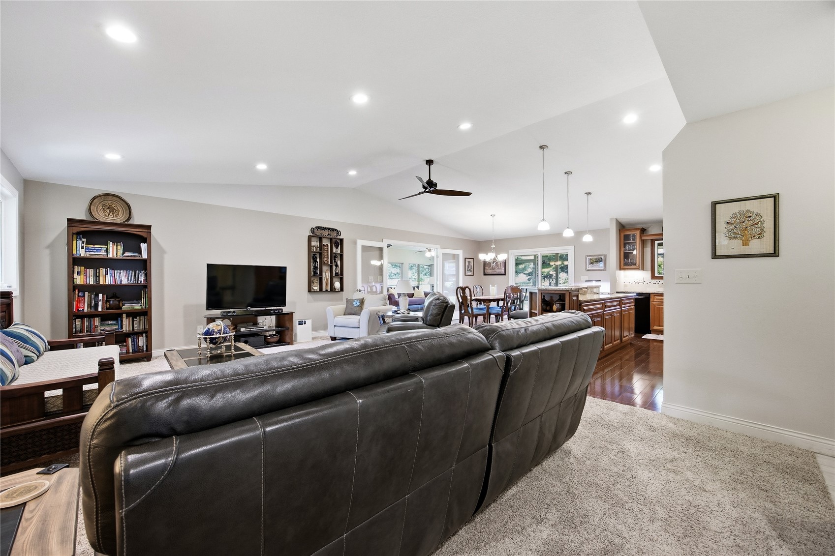 65 Turner Circle North Liberty IA 52317