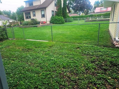 1915 11th Avenue Marion IA 52302