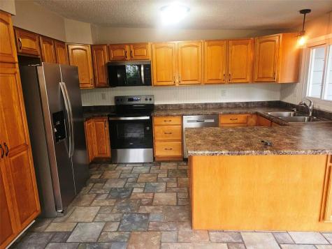 1915 11th Avenue Marion IA 52302