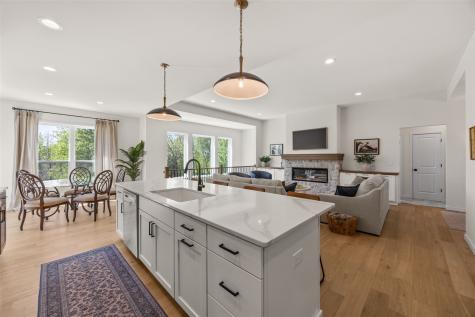 329 Mccarran Avenue NE Cedar Rapids IA 52402