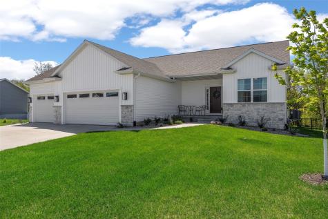 329 Mccarran Avenue NE Cedar Rapids IA 52402