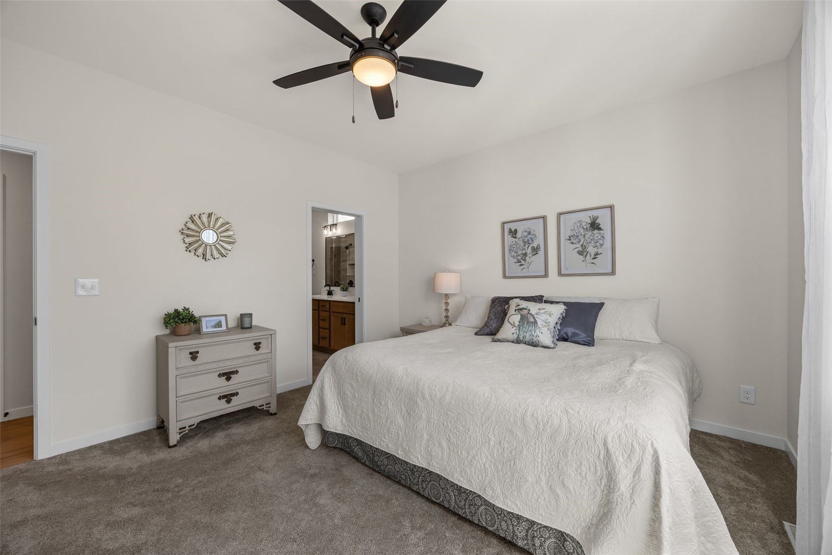 329 Mccarran Avenue NE Cedar Rapids IA 52402