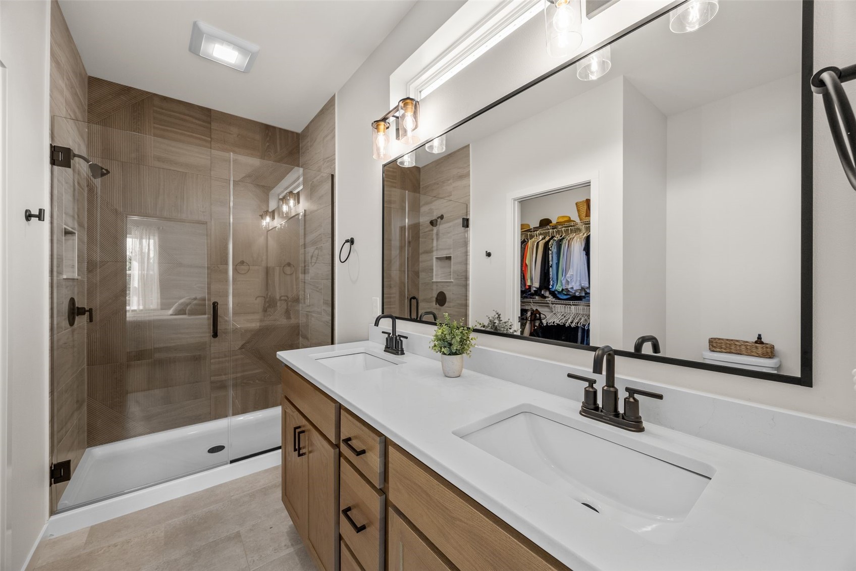 329 Mccarran Avenue NE Cedar Rapids IA 52402