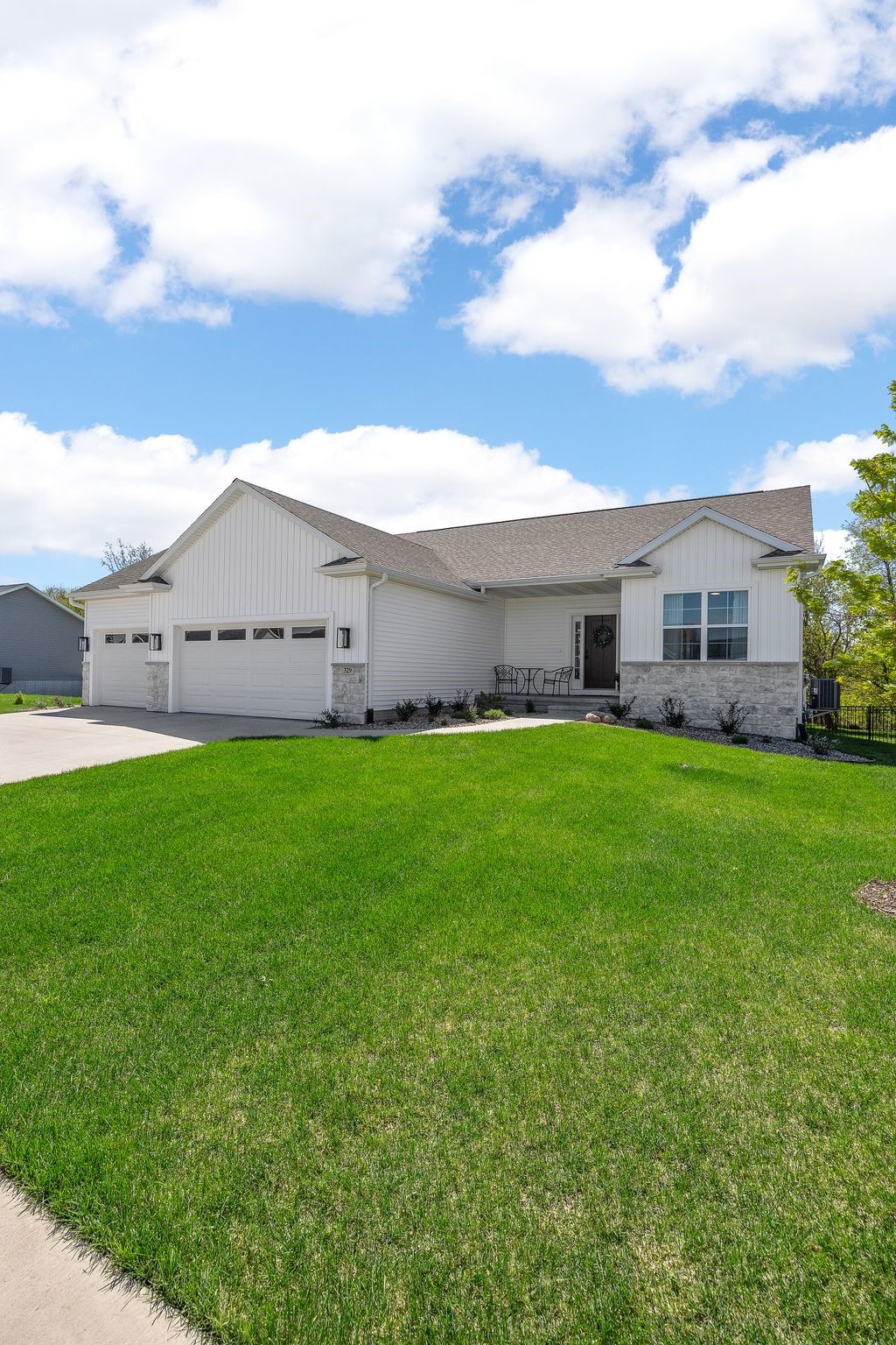 329 Mccarran Avenue NE Cedar Rapids IA 52402
