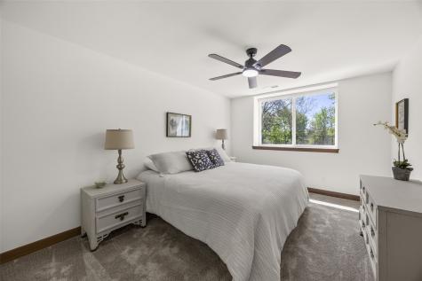 329 Mccarran Avenue NE Cedar Rapids IA 52402