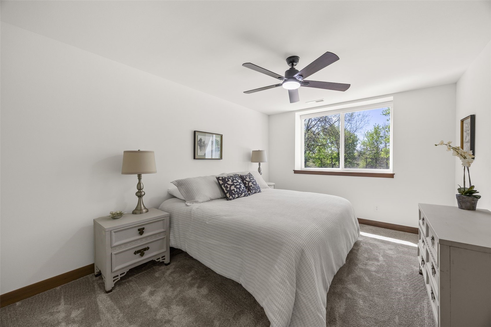 329 Mccarran Avenue NE Cedar Rapids IA 52402