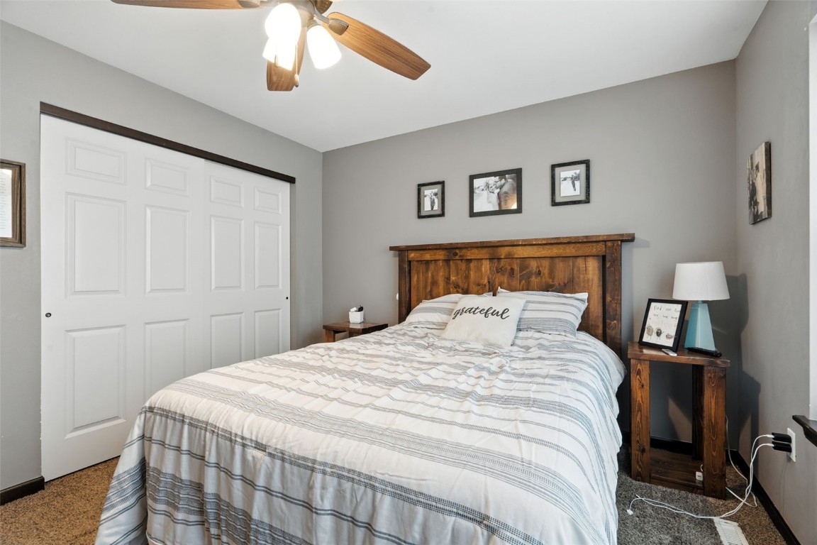 8615 Harrington Drive NE Cedar Rapids IA 52402
