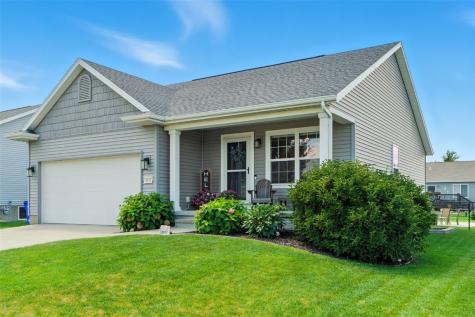 8615 Harrington Drive NE Cedar Rapids IA 52402