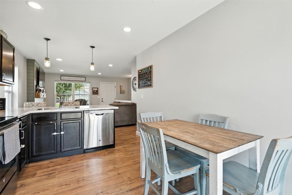 8615 Harrington Drive NE Cedar Rapids IA 52402