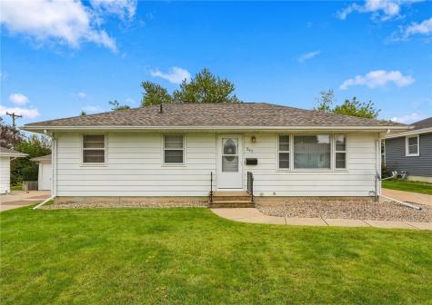 357 23rd Street NW Cedar Rapids IA 52405