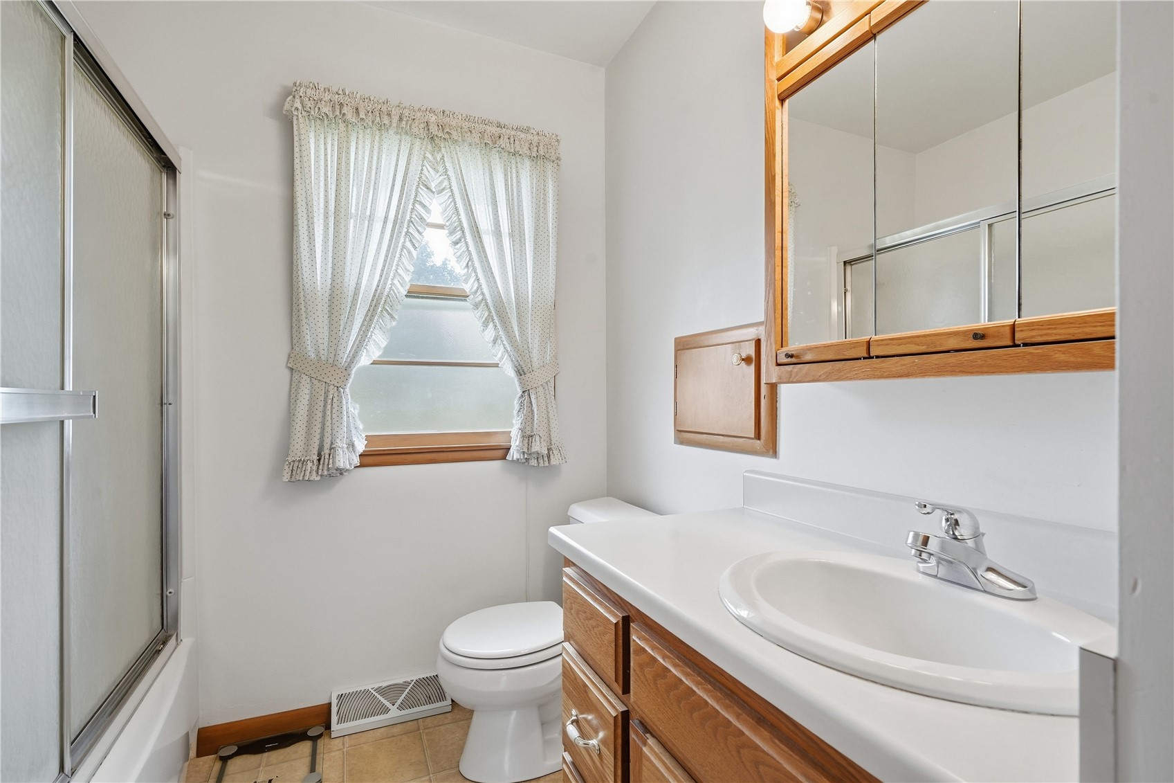 357 23rd Street NW Cedar Rapids IA 52405