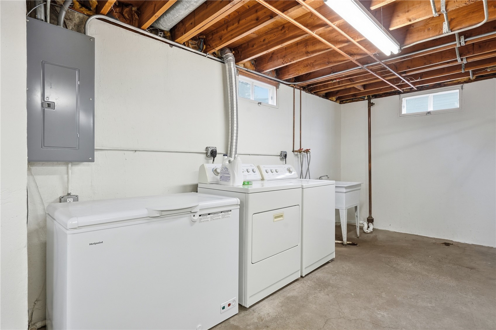 357 23rd Street NW Cedar Rapids IA 52405