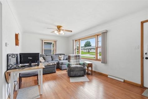 357 23rd Street NW Cedar Rapids IA 52405
