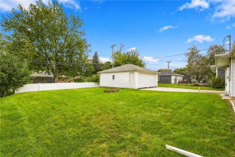 357 23rd Street NW Cedar Rapids IA 52405