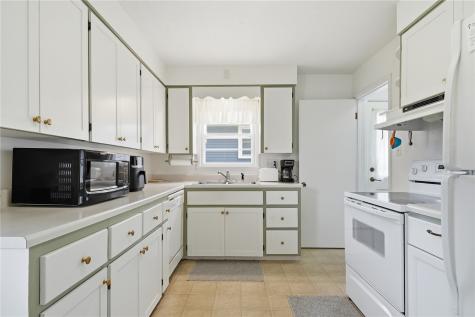 357 23rd Street NW Cedar Rapids IA 52405
