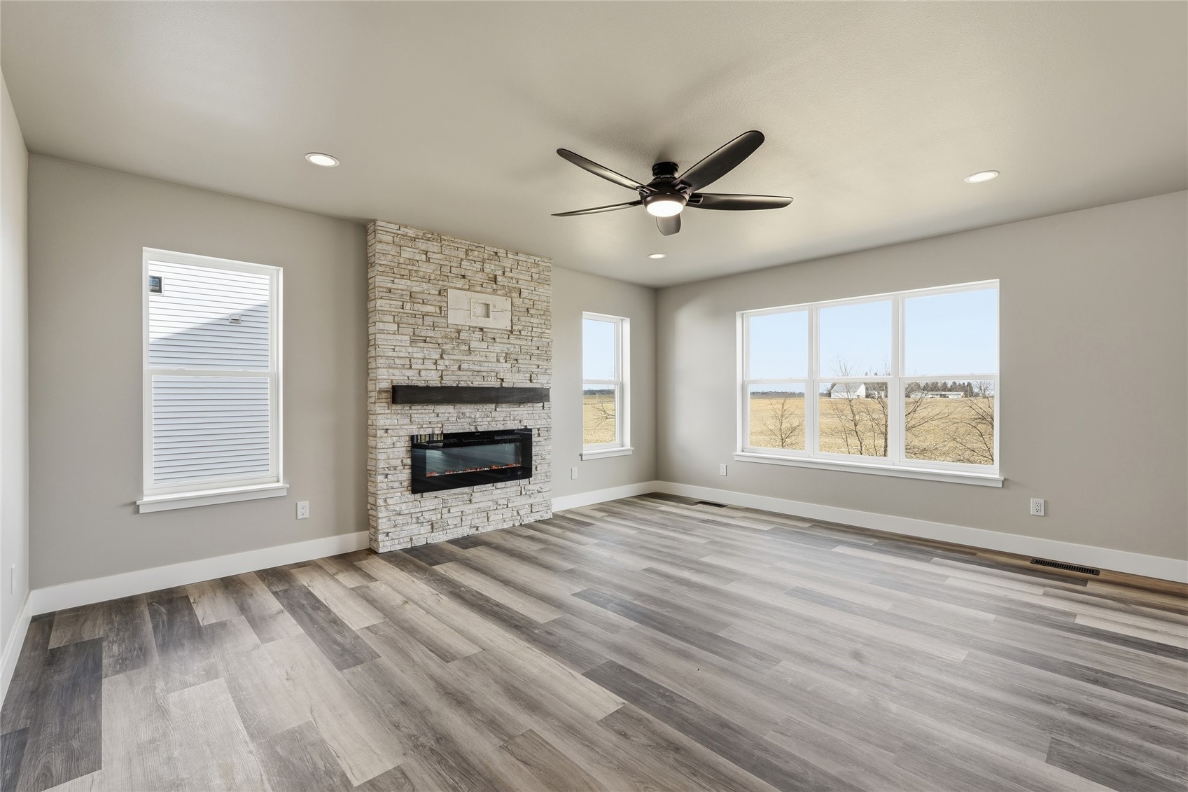 808 Crestview Solon IA 52333