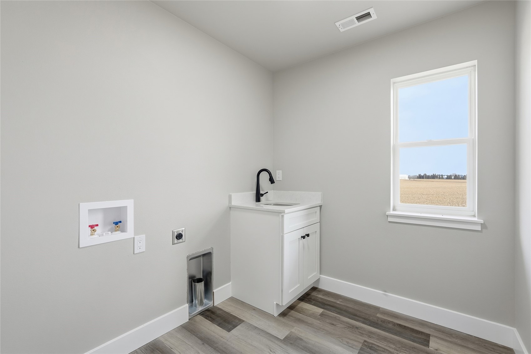 808 Crestview Solon IA 52333