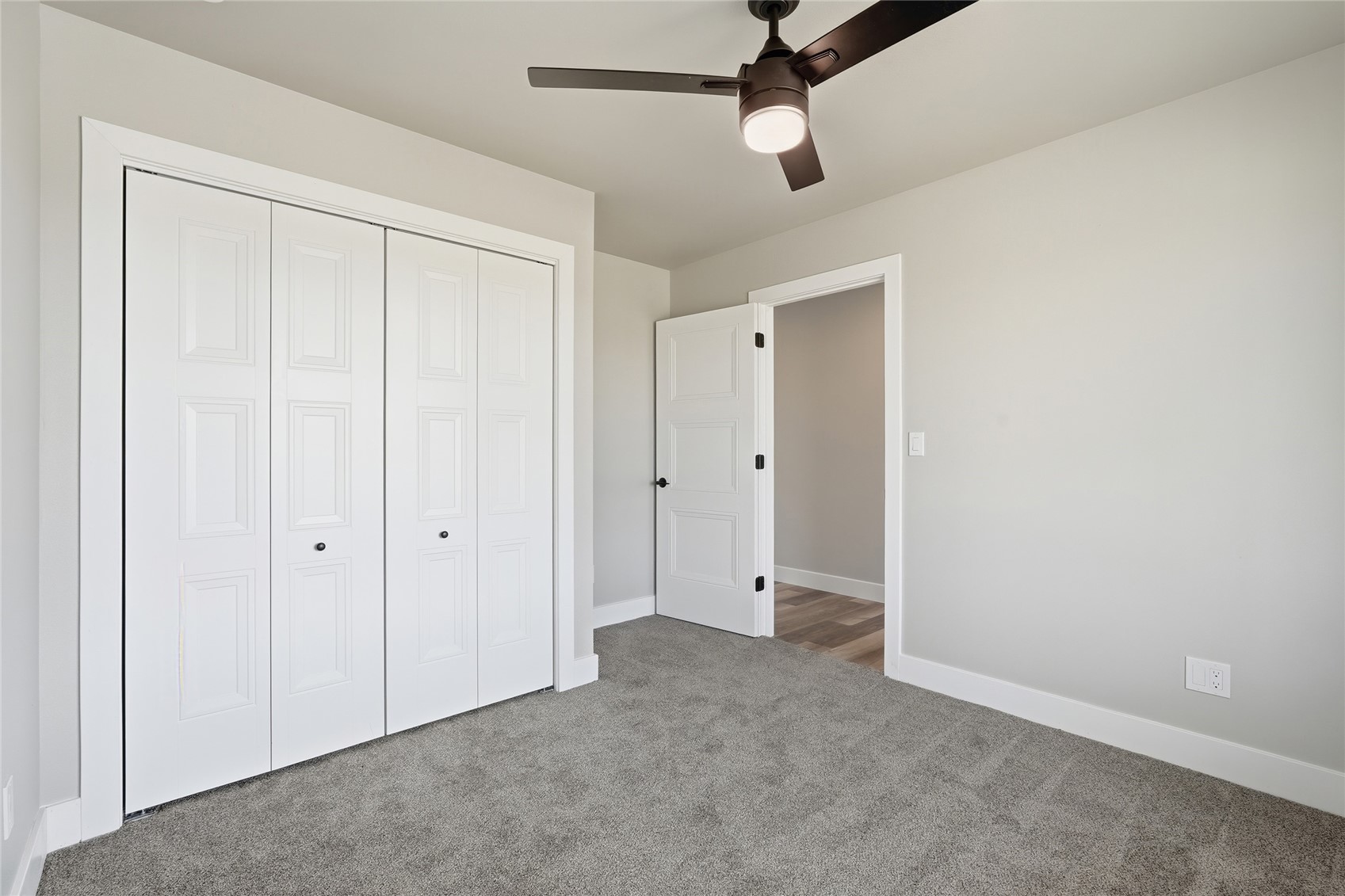 808 Crestview Solon IA 52333
