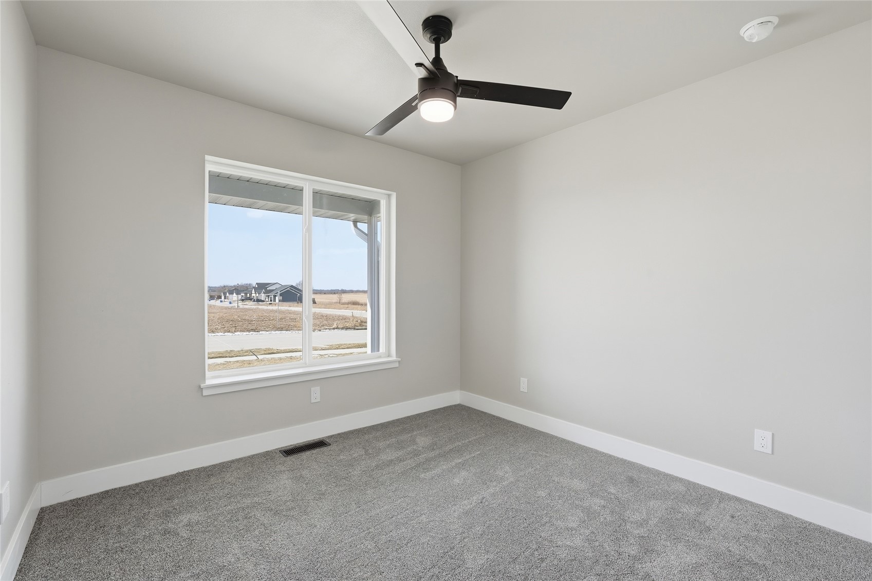 808 Crestview Solon IA 52333