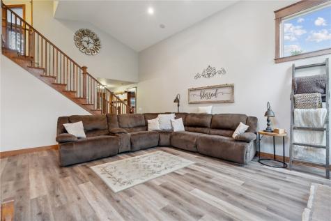 4116 Whitewood Court NE Cedar Rapids IA 52411