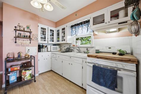 1529 D Avenue NE Cedar Rapids IA 52402
