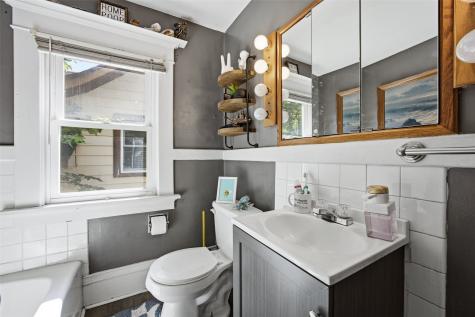 1529 D Avenue NE Cedar Rapids IA 52402