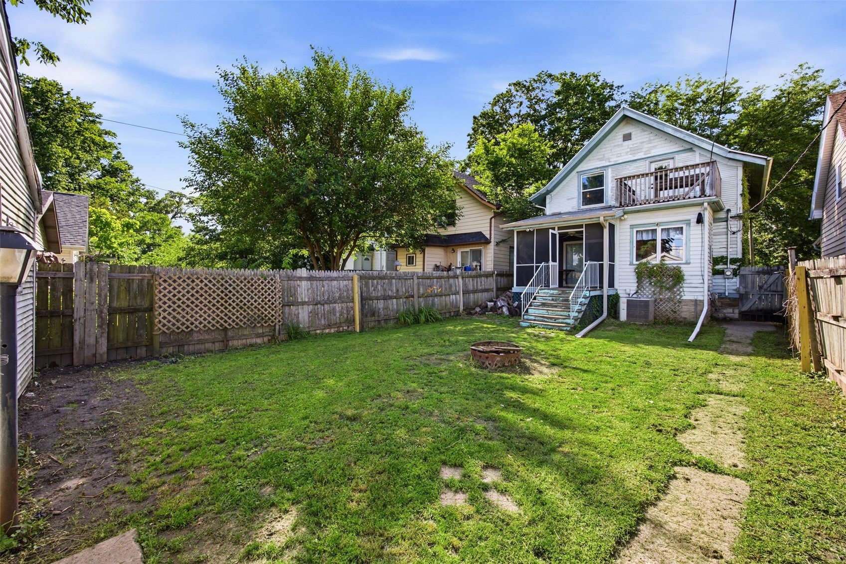 1529 D Avenue NE Cedar Rapids IA 52402