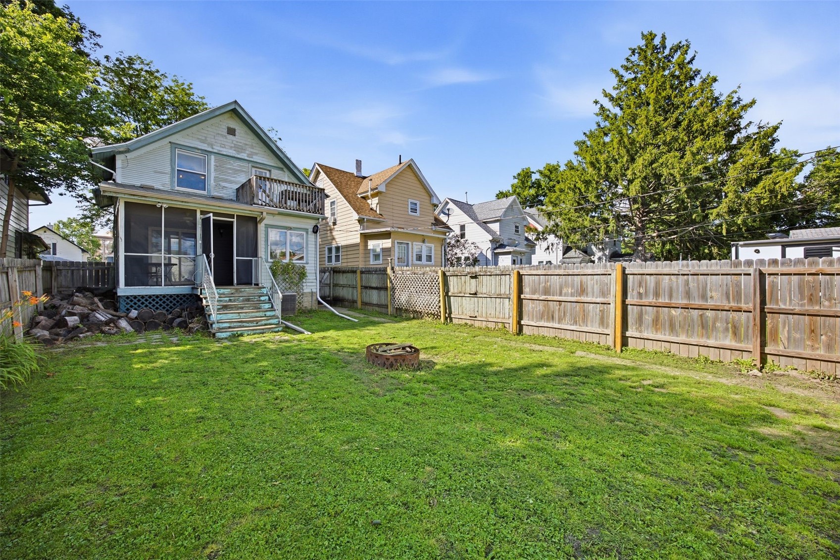 1529 D Avenue NE Cedar Rapids IA 52402