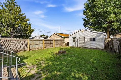 1529 D Avenue NE Cedar Rapids IA 52402