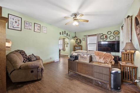 1529 D Avenue NE Cedar Rapids IA 52402