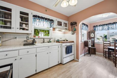 1529 D Avenue NE Cedar Rapids IA 52402