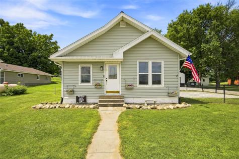 5922 Troy Mills Road Coggon IA 52344