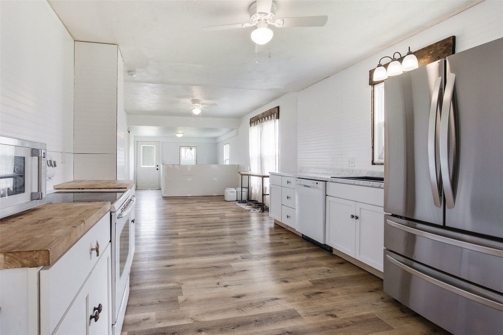 5922 Troy Mills Road Coggon IA 52344