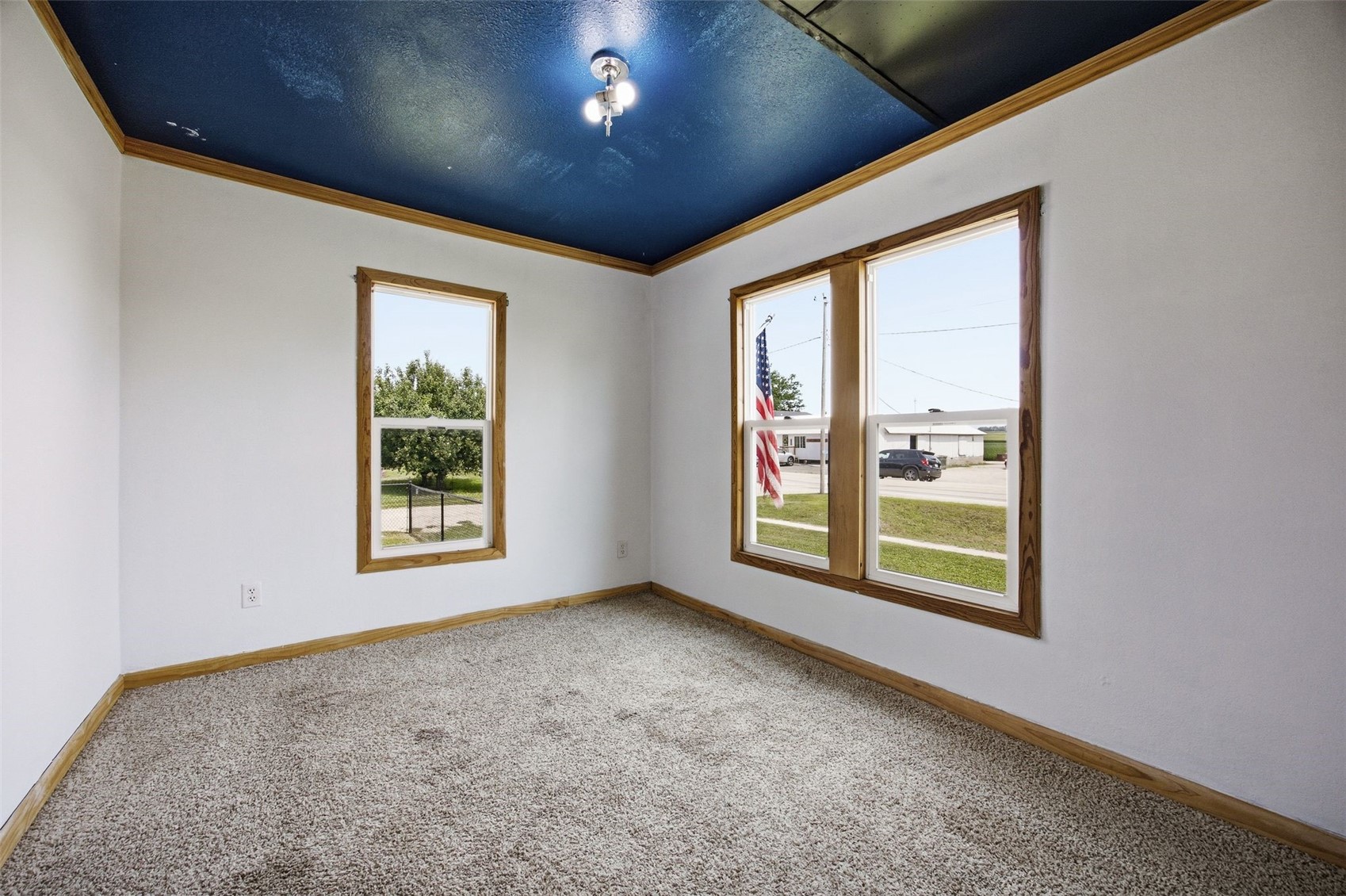 5922 Troy Mills Road Coggon IA 52344