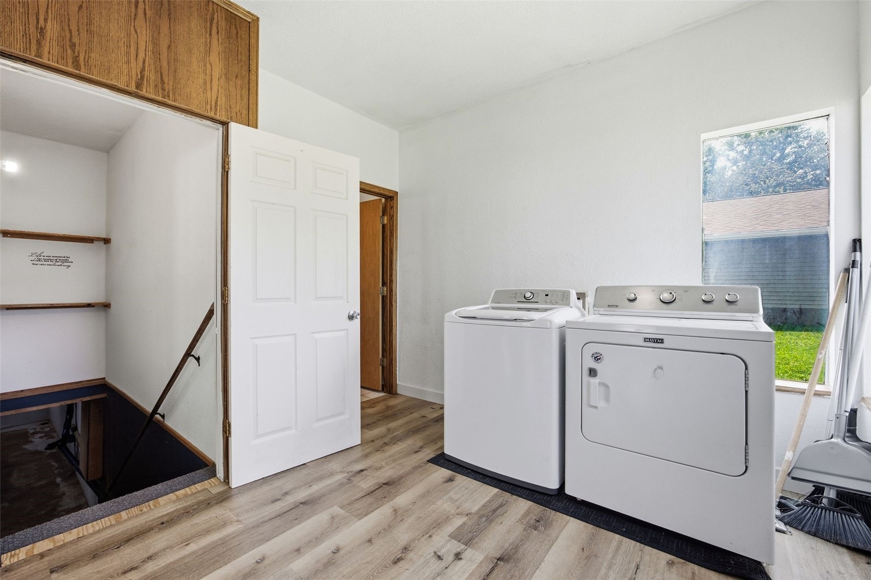 5922 Troy Mills Road Coggon IA 52344