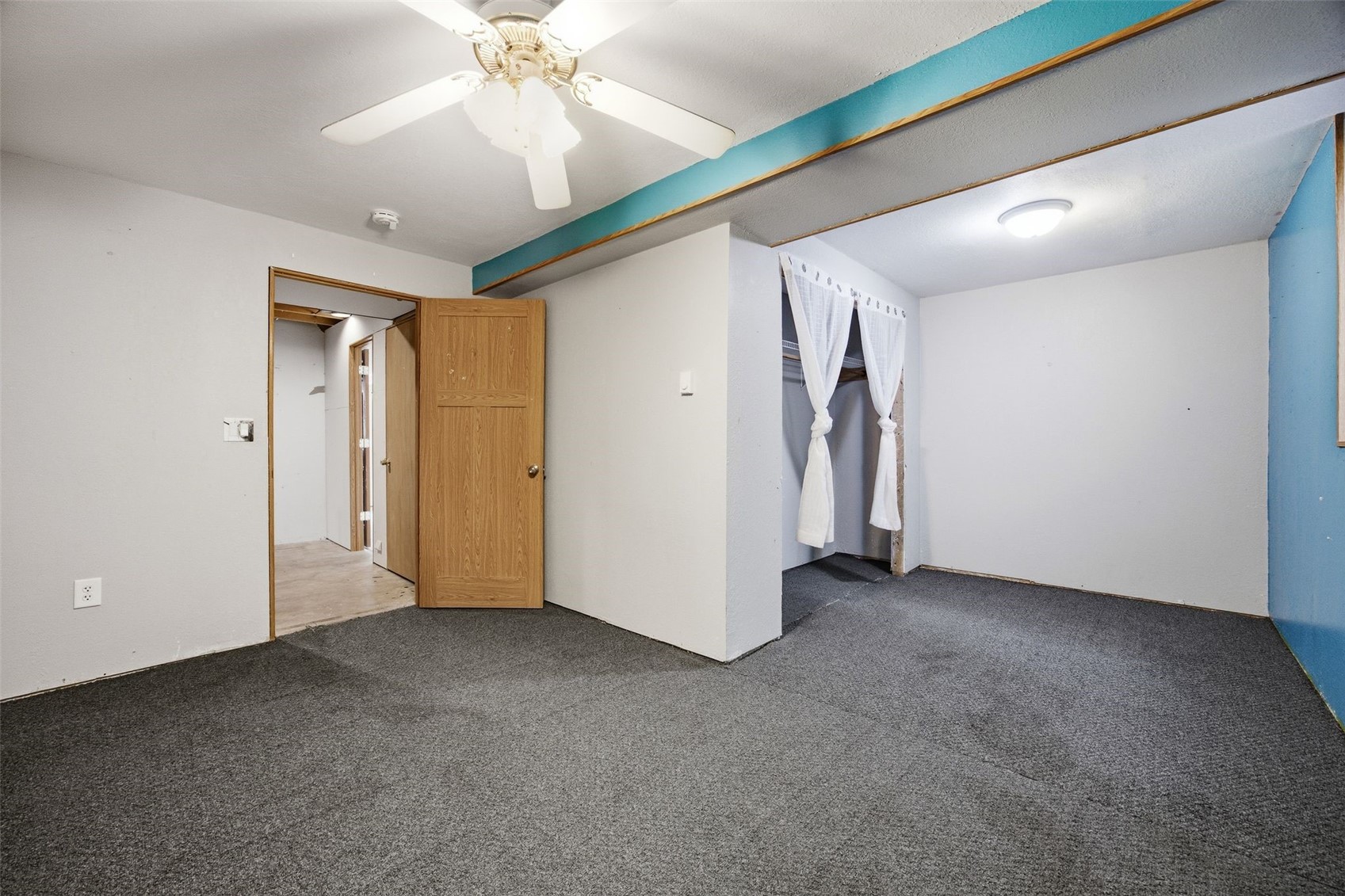 5922 Troy Mills Road Coggon IA 52344