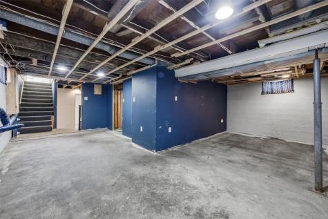 5922 Troy Mills Road Coggon IA 52344