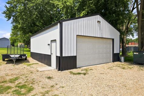 5922 Troy Mills Road Coggon IA 52344