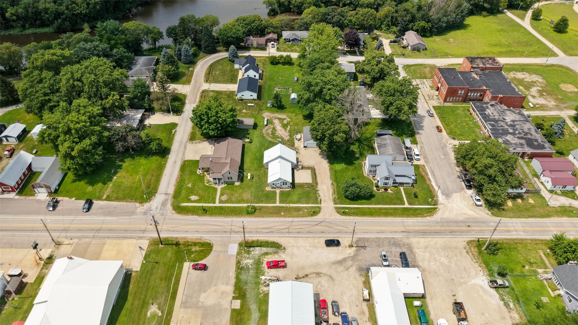 5922 Troy Mills Road Coggon IA 52344