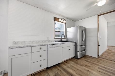 5922 Troy Mills Road Coggon IA 52344