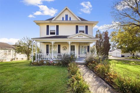 601 E 1st Street Mechanicsville IA 52306