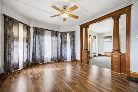 601 E 1st Street Mechanicsville IA 52306