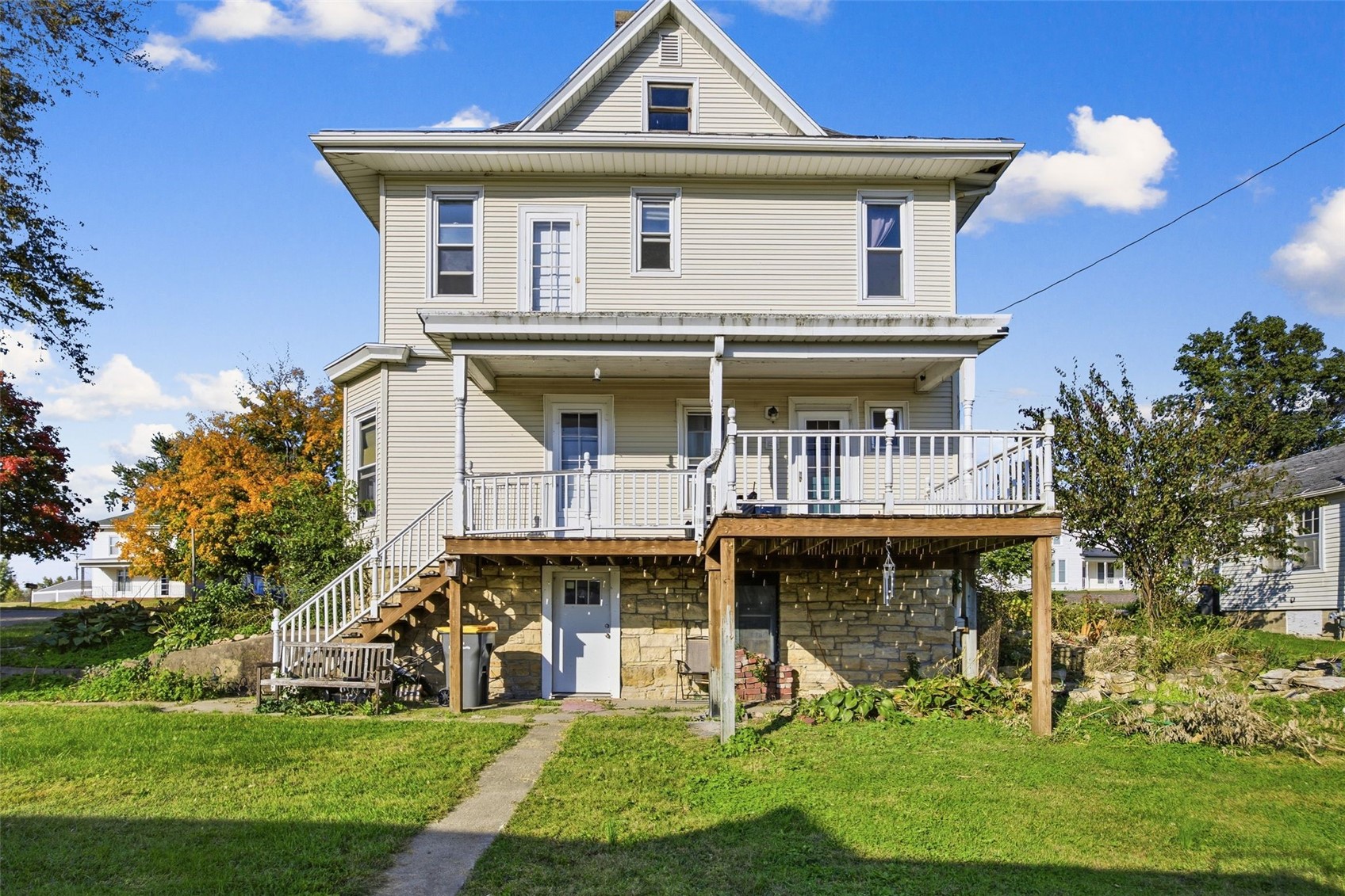 601 E 1st Street Mechanicsville IA 52306