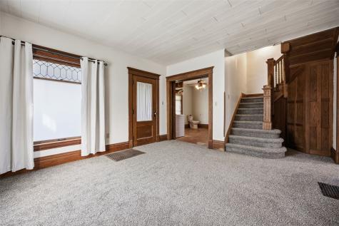 601 E 1st Street Mechanicsville IA 52306