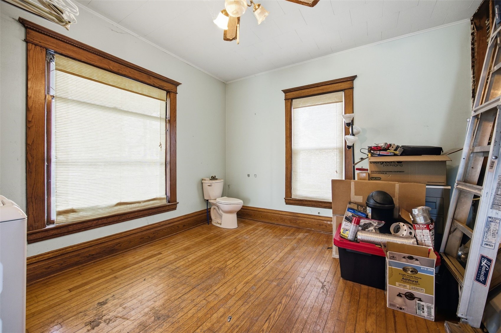 601 E 1st Street Mechanicsville IA 52306